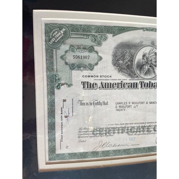 Framed Vintage 1967 American Tobacco Company Common Stock Certificate Green With - Picture 6 of 10